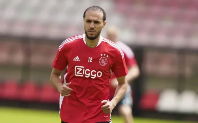 Noussair Mazraoui annoncé à l'Inter Milan