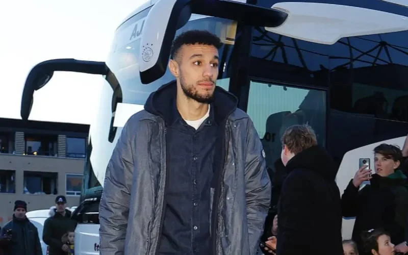 Le futur salaire de Noussair Mazraoui au FC Barcelone dévoilé