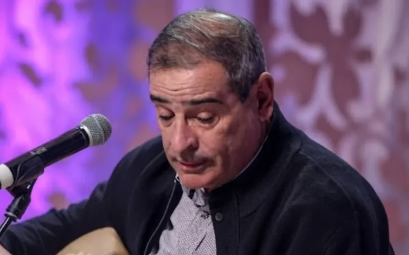 Atteint d'un cancer de la gorge, le chanteur amazigh Omar Boutmazought appelle à l'aide