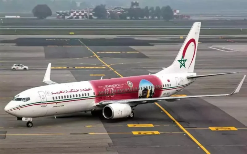 Des passagers de Royal Air Maroc empêchent l'expulsion d'un migrant