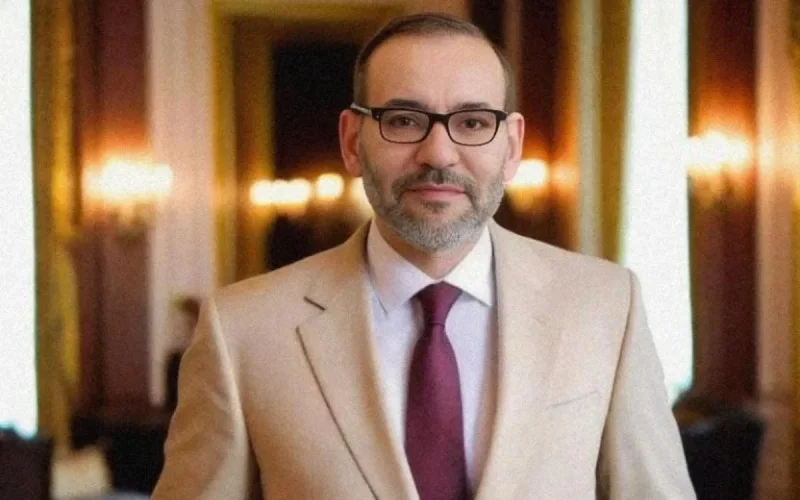 Le roi Mohammed VI sur une photo générée par l'IA : les Marocains mal à l'aise